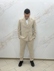 Completo elegante beige