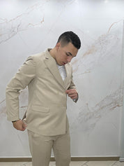 Completo elegante beige